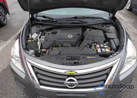 2015 Nissan Altima 2.5 S z USA, uszkodzony, nr VIN 1N4AL3AP2FN378749